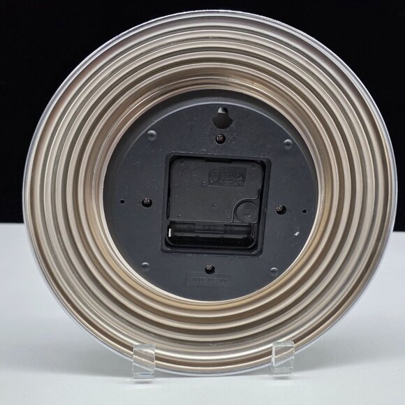 Kitchen Shades Wall Clock With Ribbed Silver Chrome Frame With Convex Glass 8.5" - Picture 5 of 9